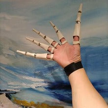 Articulated Halloween Finger Claws - Black Pair
